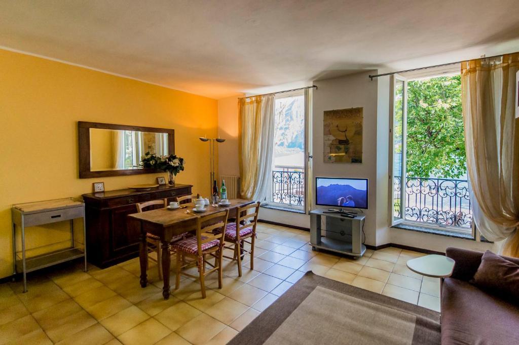 Le Residenze Del Conte Agudio Apartamento Malgrate Habitación foto